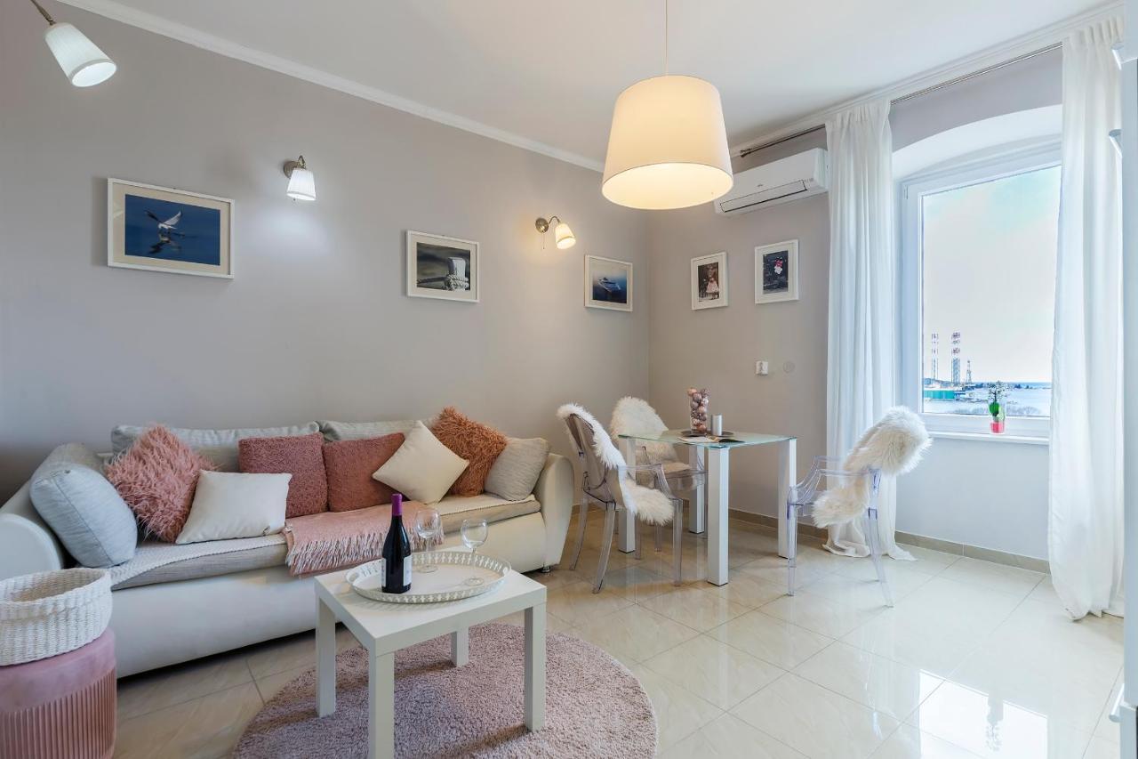 Captain Emo City Apartments Pula Exterior foto