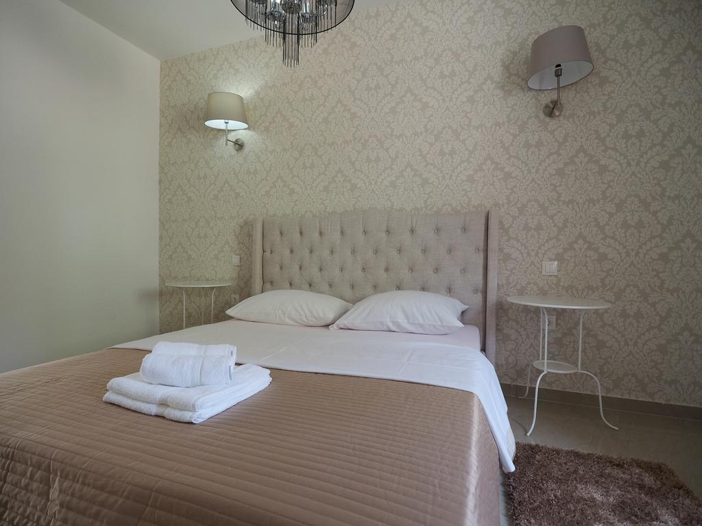 Captain Emo City Apartments Pula Exterior foto